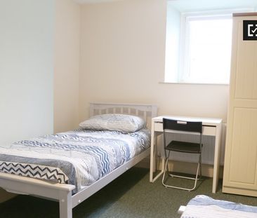 Room in shared apartment for rent in Inns Quay, Dublin - Photo 6