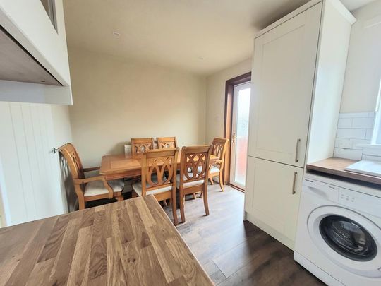 2 bedroom terraced house to rent - Photo 1