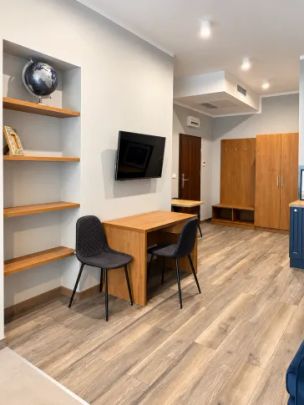 Stylowe studio z klimatyzacją w odrestaurowanej kamienicy w sercu Wrocławia - Photo 1