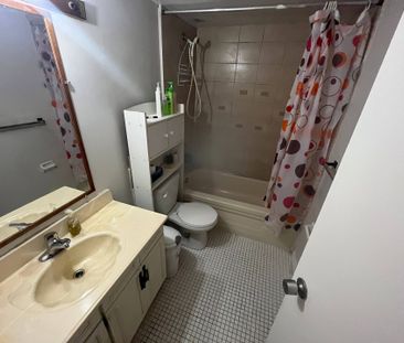 For Lease - 10 Edgecliff Golfway Unit# 909, Toronto, Ontario - Photo 4