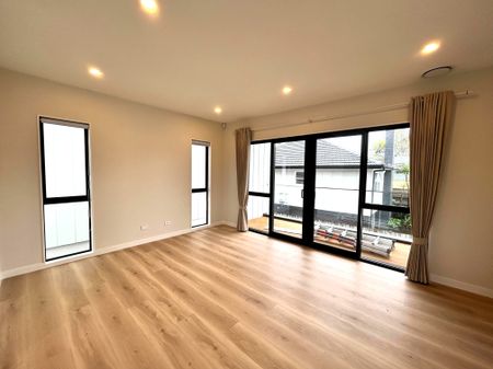 4 Bedrooms on Bardia St - Photo 4
