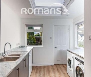 Clare Gardens, Bath, BA2 - Photo 2