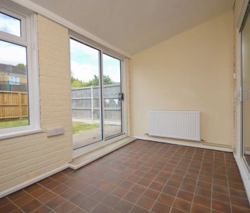 Watton - Photo 1