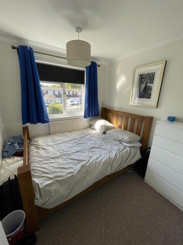 4 bedroom terraced house to rent - Photo 2