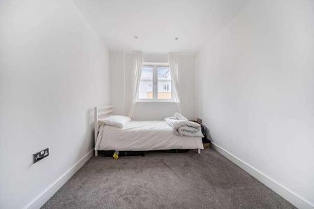 Walnut Tree Close, Guildford, GU1 - Photo 2