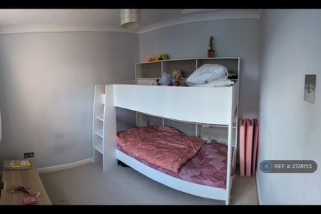 3 bedroom terraced house to rent - Photo 4