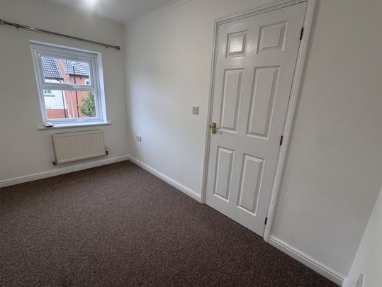 Premier Way, Kemsley - Photo 1