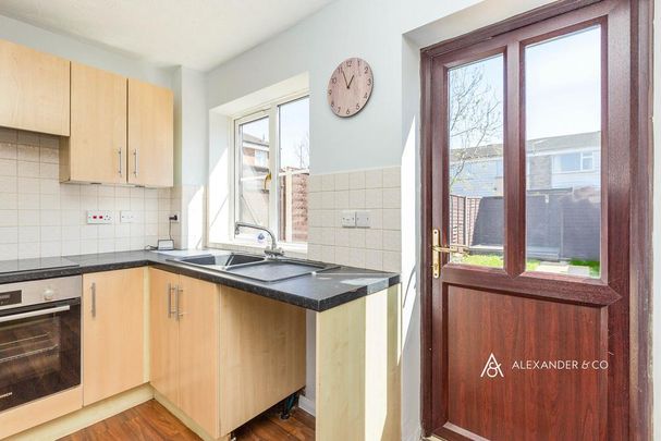 2 bedroom terraced house to rent - Photo 1