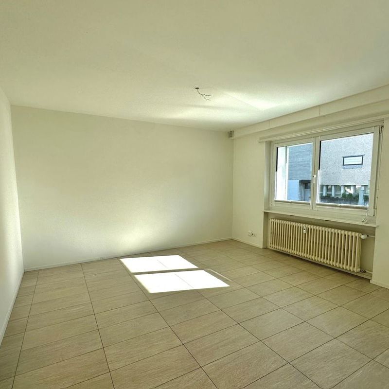 Attraktive 3.5-Zimmerwohnung mit eigener Waschküche - Photo 1