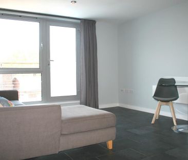2 bedroom apartment to rent - Photo 3