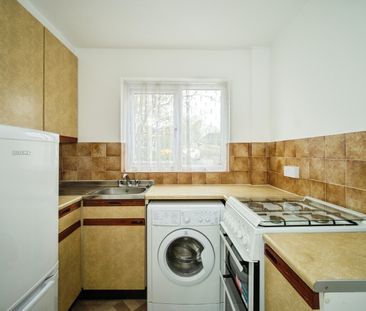 1 bedroom property to rent - Photo 2