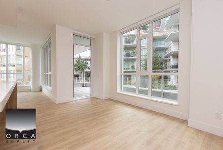 203-2385 Emery Court, North Vancouver - Photo 2