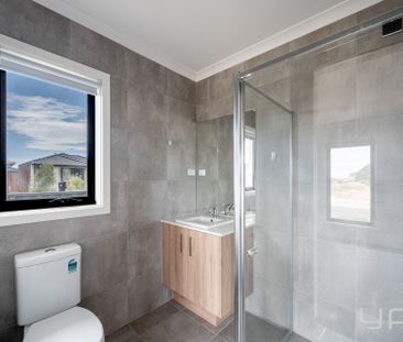 Modern Family Living in Prime Location - Photo 6