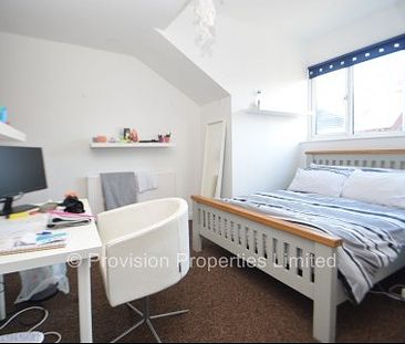 4 Bedroom Student Houses near Leeds University - Photo 1