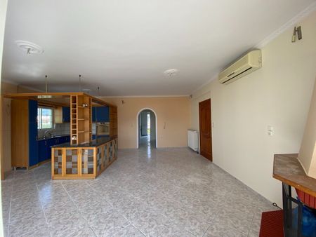 Διαμέρισμα για ενοικίαση Κέντρο (Παραλία) - Photo 2