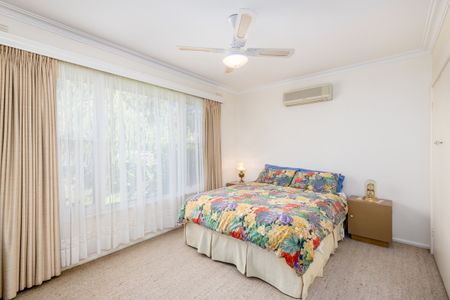 4 Bedroom House - Photo 5