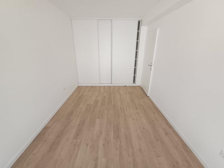 location Appartement T3 DE 68.7m² À ST GERMAIN EN LAYE - Photo 3