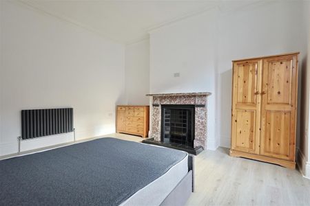 Warton Terrace, Heaton, Newcastle Upon Tyne, Ne6 - Photo 4