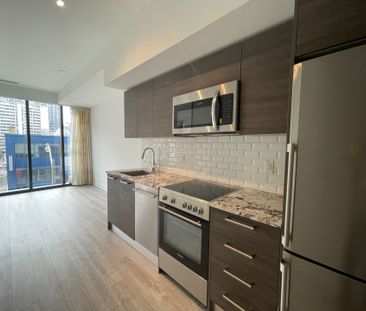 For Lease - 28 Wellesley Street Unit# 205, Toronto, Ontario - Photo 6