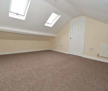 4 bedroom bungalow to rent - Photo 1