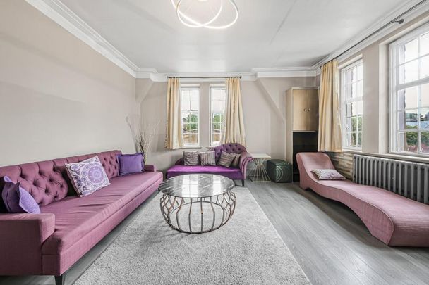3 bedroom flat to rent - Photo 1