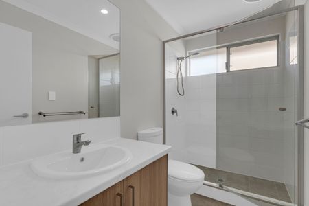 Four Bedroom Home in Kwinana - Photo 2