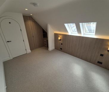 3 bedroom maisonette to rent - Photo 2