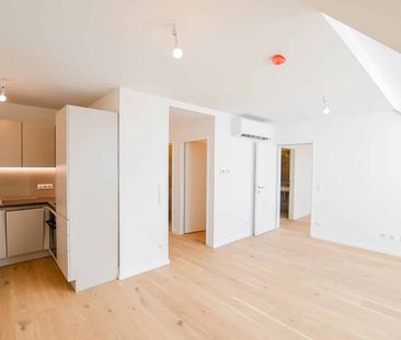 Erstbezug nach Sanierung: Schöne 2-Zimmer-Wohnung mit Top-Anbindung - Photo 2