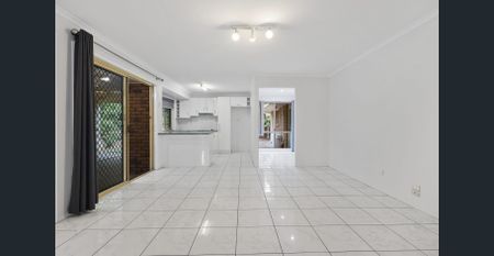 🏡 For Rent: 83 Owens Crescent, Regents Park – Newly Renovated & Perfectly Located! 🏡 - Photo 4