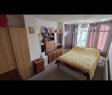 3 Bed Semi-Detached House, Conygre Road, BS34 - Photo 4