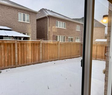 For Lease - 38 Elverton Crescent, Brampton, Ontario - Photo 4