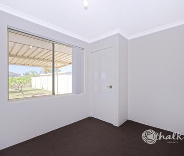 COMFORTABLE FAMILY HOME IN QUIET STREET! - Photo 5