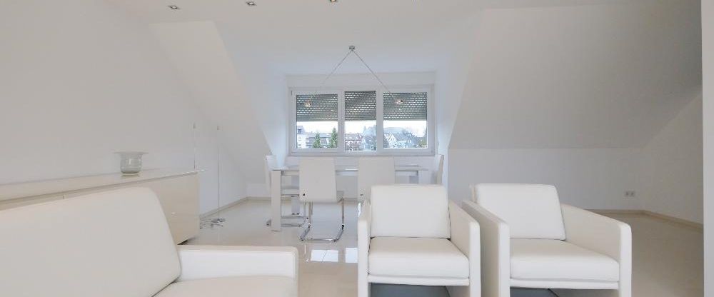 Attraktive Stadtwohnung in direkter Innenstadtlage von Haan - Photo 1