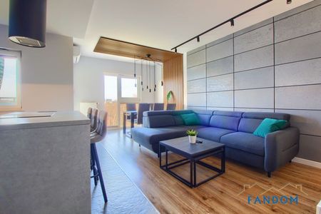 Najwyższy Standard w Centrum Miasta - APARTAMENT 65 m2 + GARAŻ - Photo 2