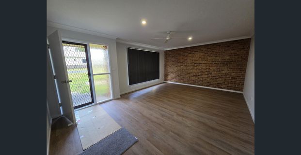 Renovated Villa - Photo 1