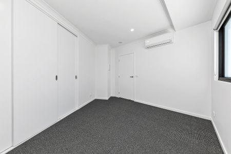 2&9/2 Howard Court, Clayton - Photo 2