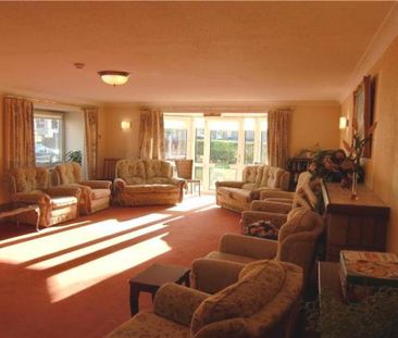 1 bedroom retirement property to rent - Photo 2