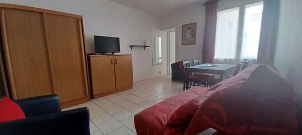 Location Appartement 2 pièces ROCHEFORT 17300 - Photo 1