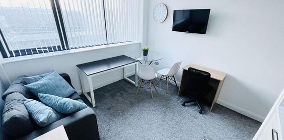 Studio to rent - Photo 2