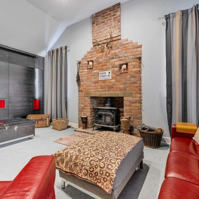 4 bedroom detached house to rent - Photo 1