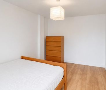 1 BED Flat To rent - Photo 2