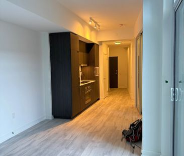 For Lease - 8 Olympic Garden Drive, Toronto, Ontario - Photo 2