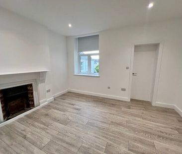 Cathedral Road - Photo 1