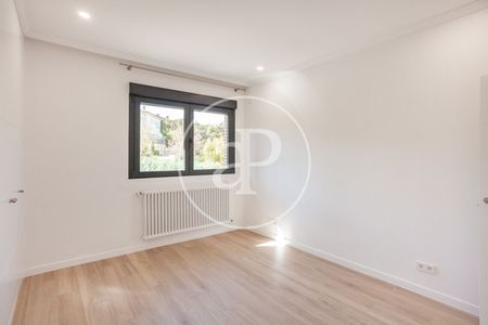 Flat for rent in Fuente del Fresno - Fresno Norte (San Sebastián de los Reyes) - Foto 2