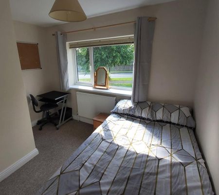 1 bedroom in a house share to rent - Photo 5