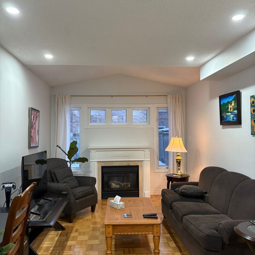 For Lease - 106 Casabel Drive, Vaughan, Ontario - Photo 1