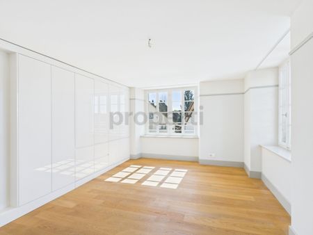 5.5 Zimmer Wohnung ein einzigartiges Zuhause, das Geschichte und Moderne vereint - Foto 3