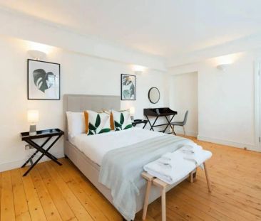 3 bedroom flat in Charing Cross - Photo 6