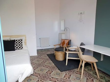 Carrer Gran de Gràcia, Barcelona, Catalonia 08012 - Photo 4