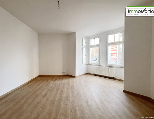 4-Zimmer-Wohnung mit kleinem Balkon, Abstellraum, Tageslichtbad mit Wanne und Gäste-WC mit Dusche. - Foto 1